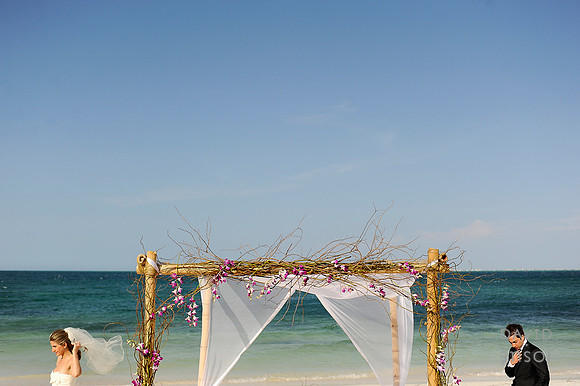 Novios antes de su boda en Cancun